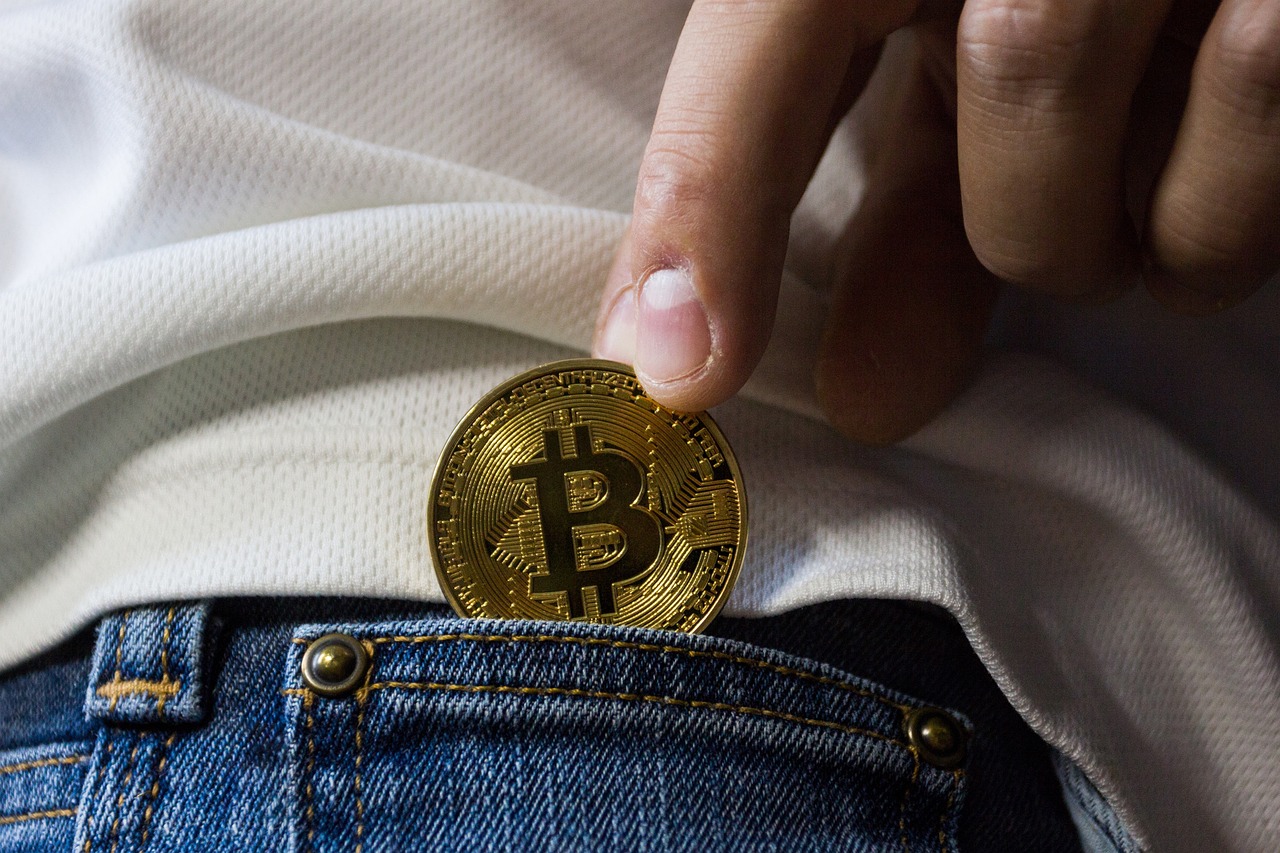 金卡戴珊最新街拍，時(shí)尚潮流的新標(biāo)桿典范